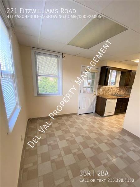 Building Photo - 221 Fitzwilliams Rd