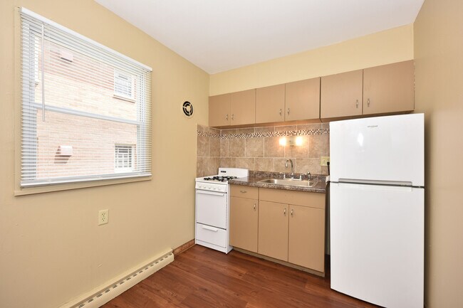 Foto del edificio - 3911 N 76th St
