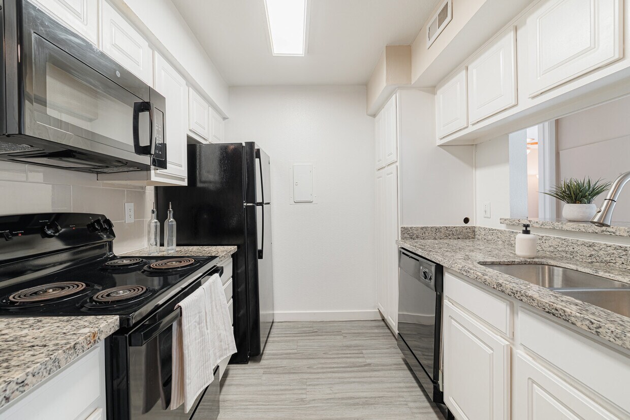 Foto principal - Welcome Home to Comfort and Convenience 2/2