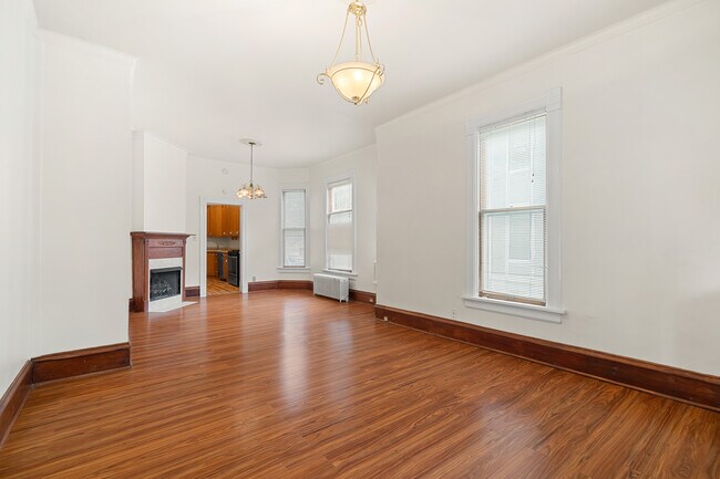 Building Photo - 110 S Kenilworth Ave