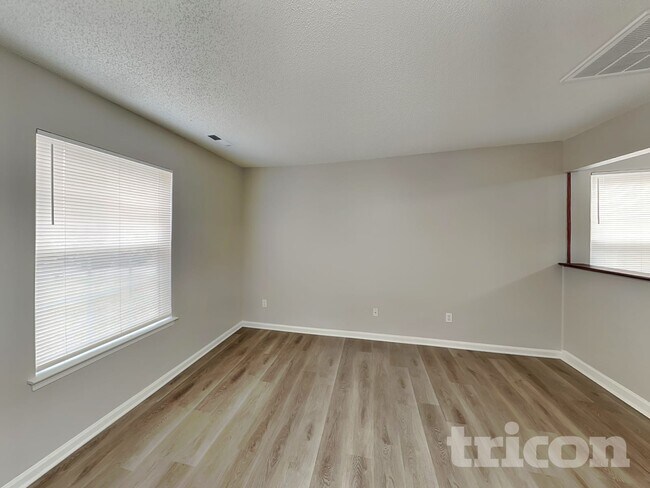 Foto del edificio - 11347 Red Finch Ln