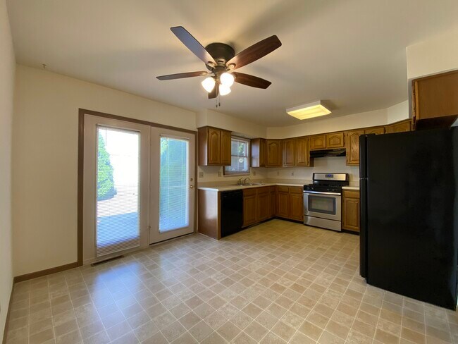 Foto del edificio - 360 W John Casey Rd