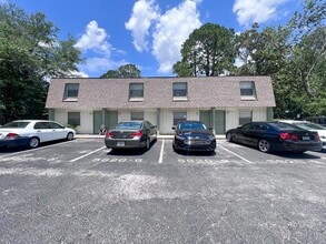 Building Photo - 5620 NW 23rd Terrace