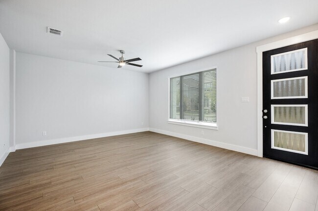 Foto del edificio - 4502 Smokey Quartz Ln