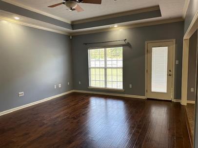 Foto del edificio - 355 Honey Hill Dr