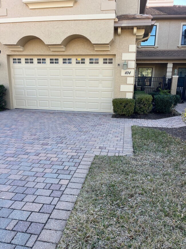 Front of condo - 100 Laterra Links Cir