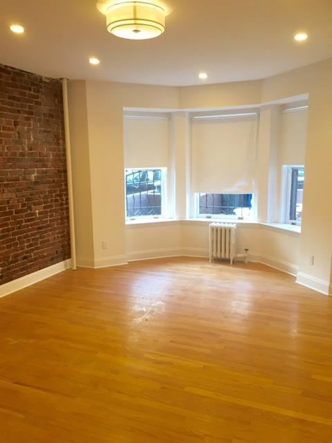 Primary Photo - 926 President St