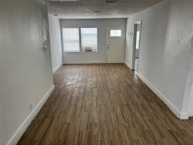 Foto del edificio - 6709 Kassarine Pass