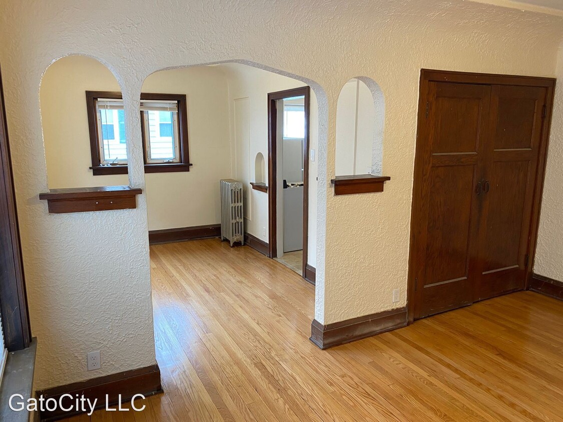 Primary Photo - 6126 W Burnham St