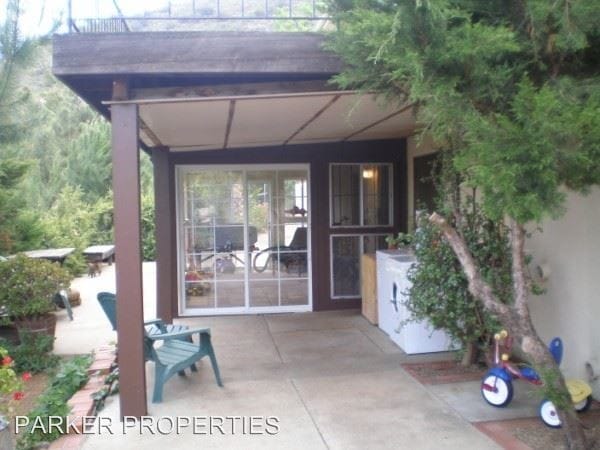 Primary Photo - 8507-8509 Golden Ridge Rd