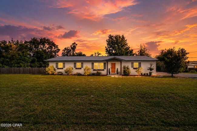 Foto del edificio - 2205 Game Farm Rd