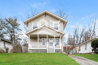 Building Photo - 242 E Park Blvd