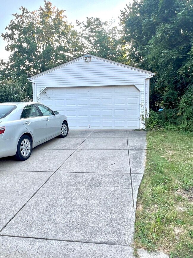 Foto del edificio - Charming 3-Bedroom Home in Cleveland Heights