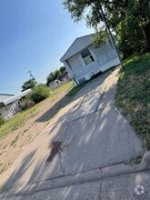 Building Photo - 1423 N Arapahoe St