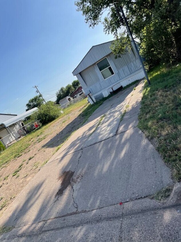 Foto principal - 1423 N Arapahoe St