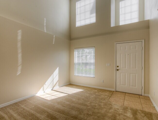 Foto del edificio - 2217 Heathwood Cir