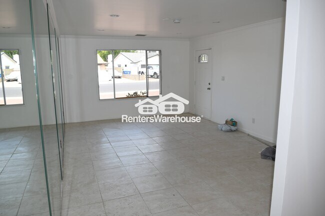 Foto del edificio - 2111 E Oxford Dr