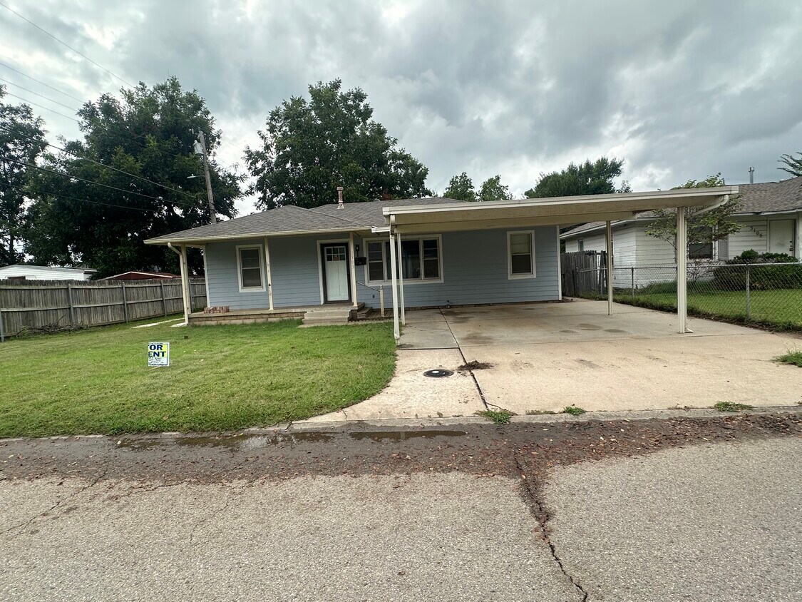 Foto principal - 5103 N Beaver Ave