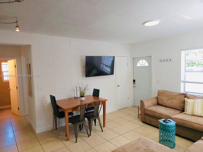 Foto del edificio - 1639 Hayes St