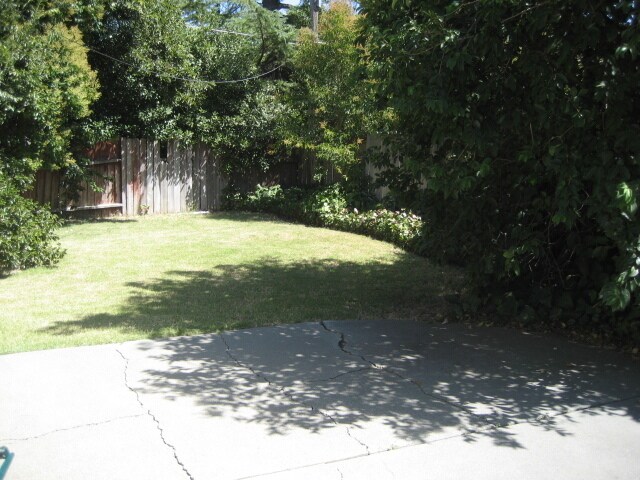 Foto del edificio - 3-Bedroom House Located Across from Nugget Market and Shopping Center