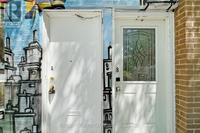 Building Photo - 61 Cameron St