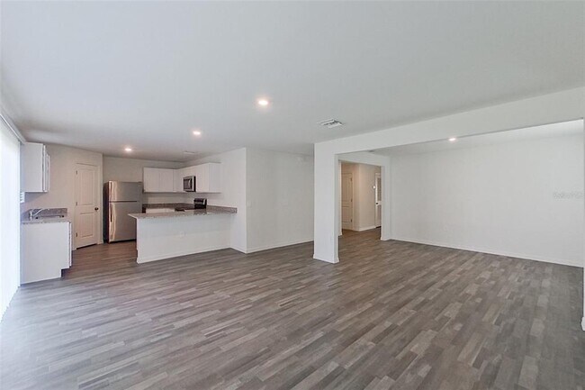 Foto del edificio - 4020 Garden Blvd