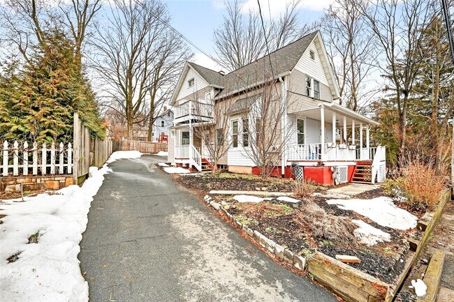 Foto del edificio - 48 S Mill St