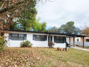 Building Photo - 2511 Drake Dr