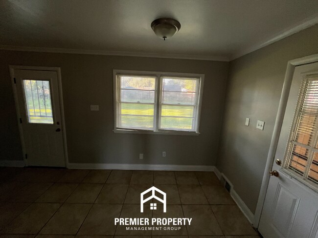 Foto del edificio - 1624 Nellie Rd