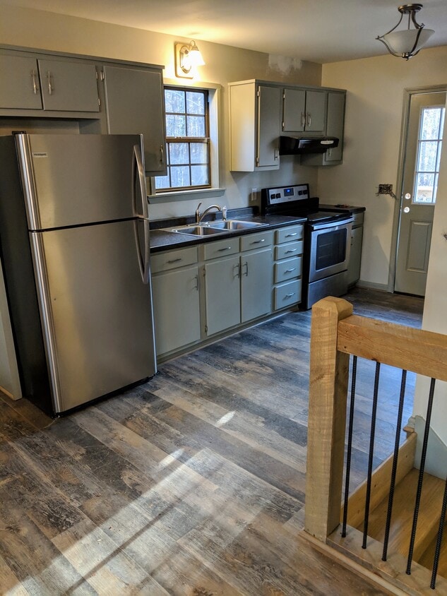 kitchen area - 386 Eagle Mountain Dr West (Ellijay, GA)
