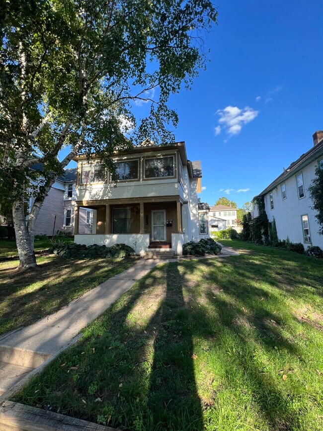 Foto del edificio - 2243 Pierce St NE