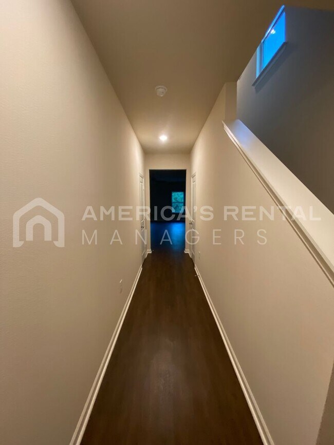 Foto del edificio - Large, Beautiful Home for Rent in Springville! Available to View Now!!!  DEPOSIT PENDING!!