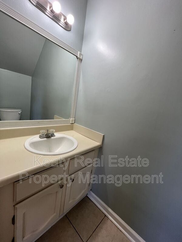 Building Photo - 418 Failla Rd