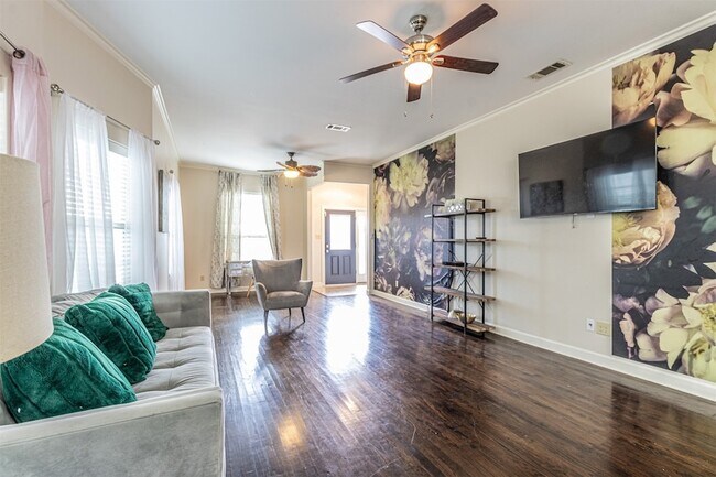 Foto del edificio - 825 W Twelfth St
