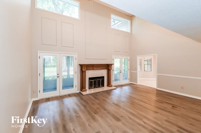 Foto del edificio - 2790 Ravines Rd