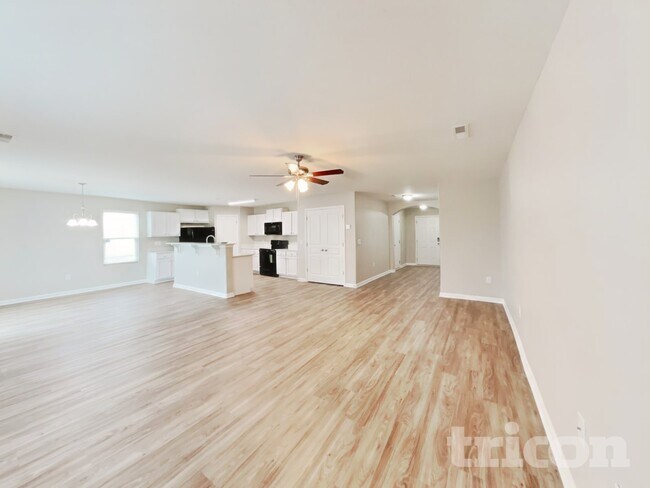 Building Photo - 183 Pillow Ln