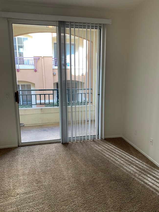 Foto del edificio - 12364 Carmel Country Rd