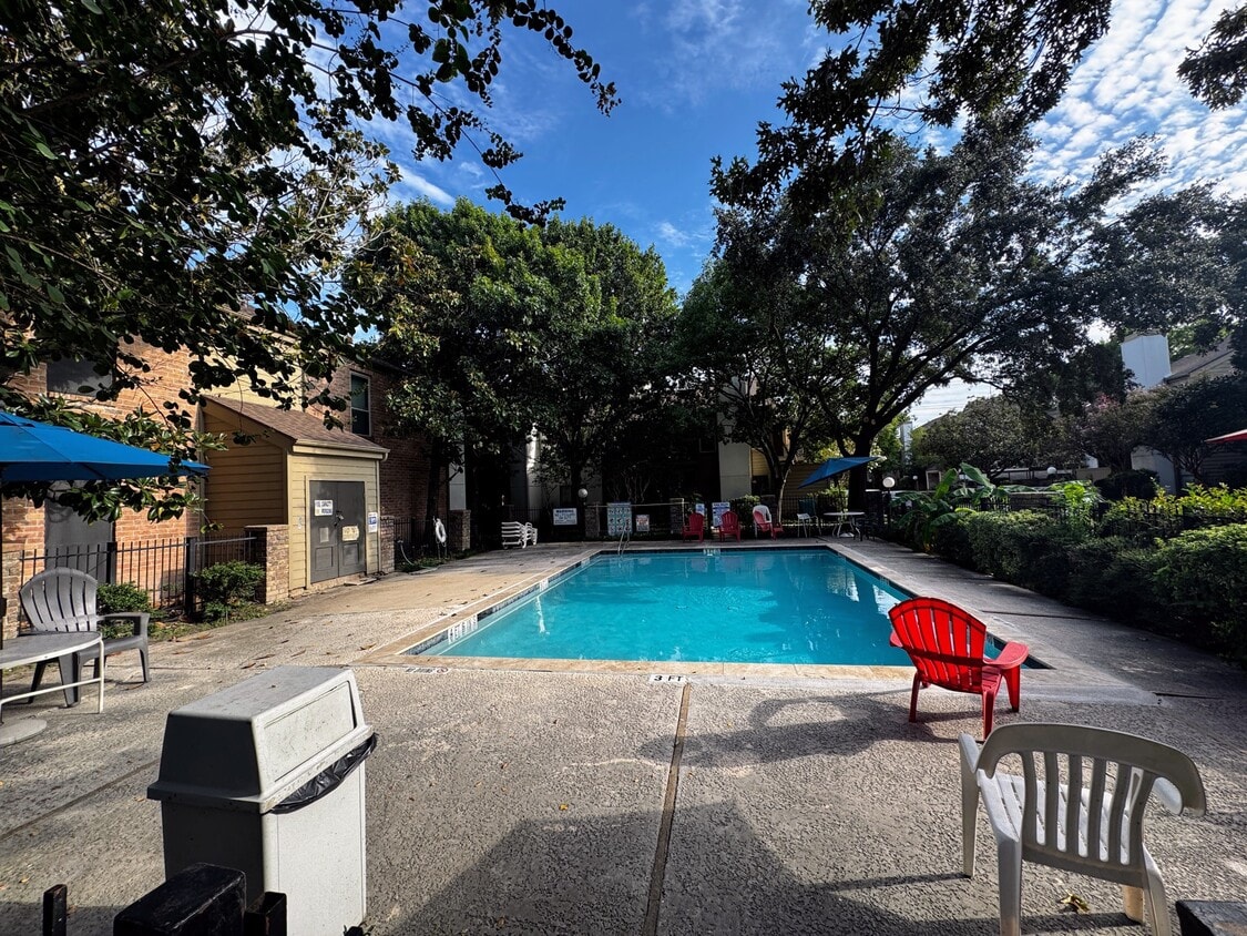 Primary Photo - 10053 Westpark Dr