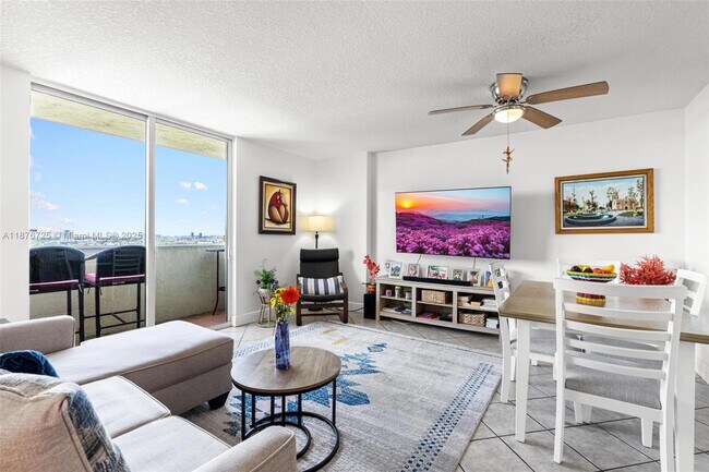 Foto del edificio - 3000 Coral Wy