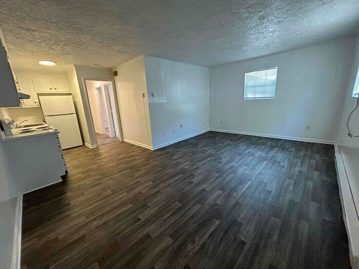 Foto principal - 5001 Alan Dr