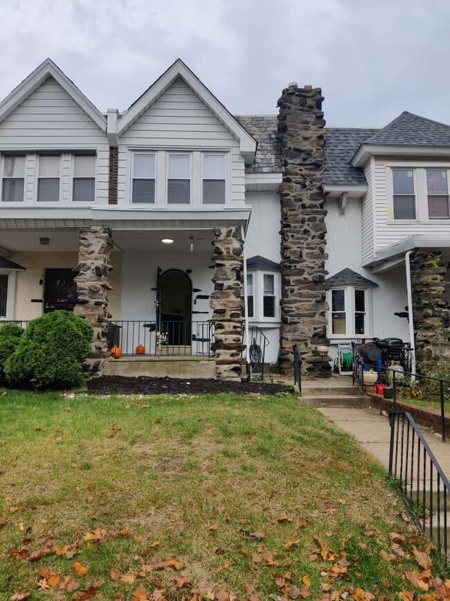 Building Photo - 6618 Malvern Ave