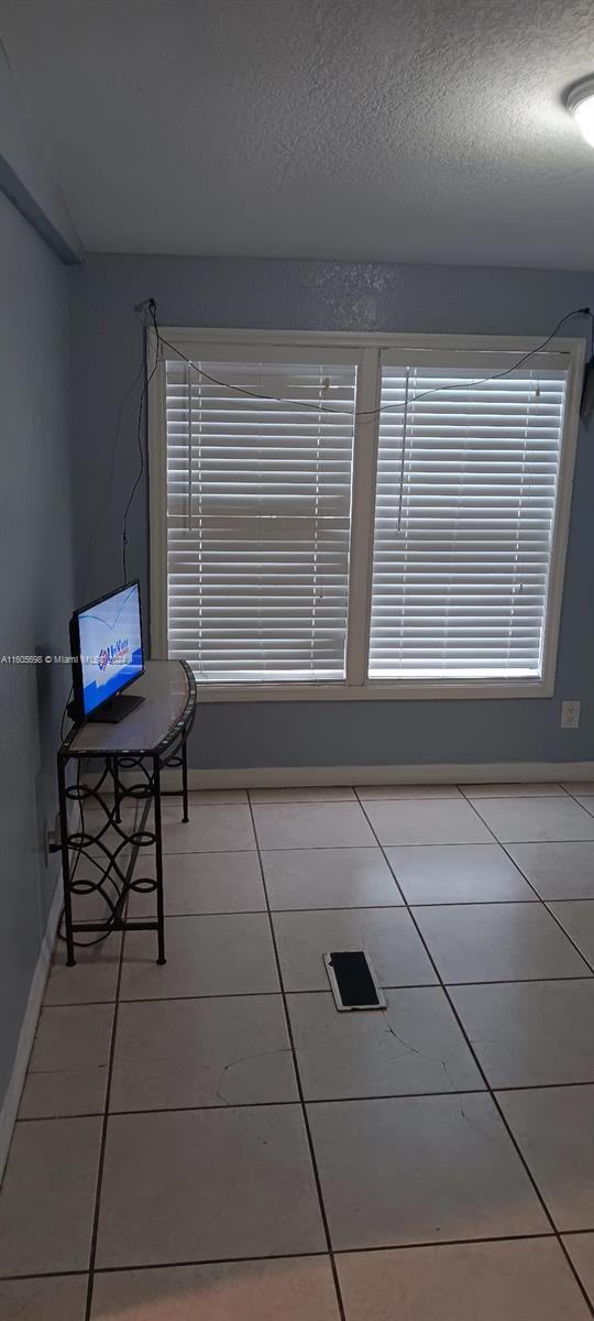 Foto del edificio - 11280 NW 6th St