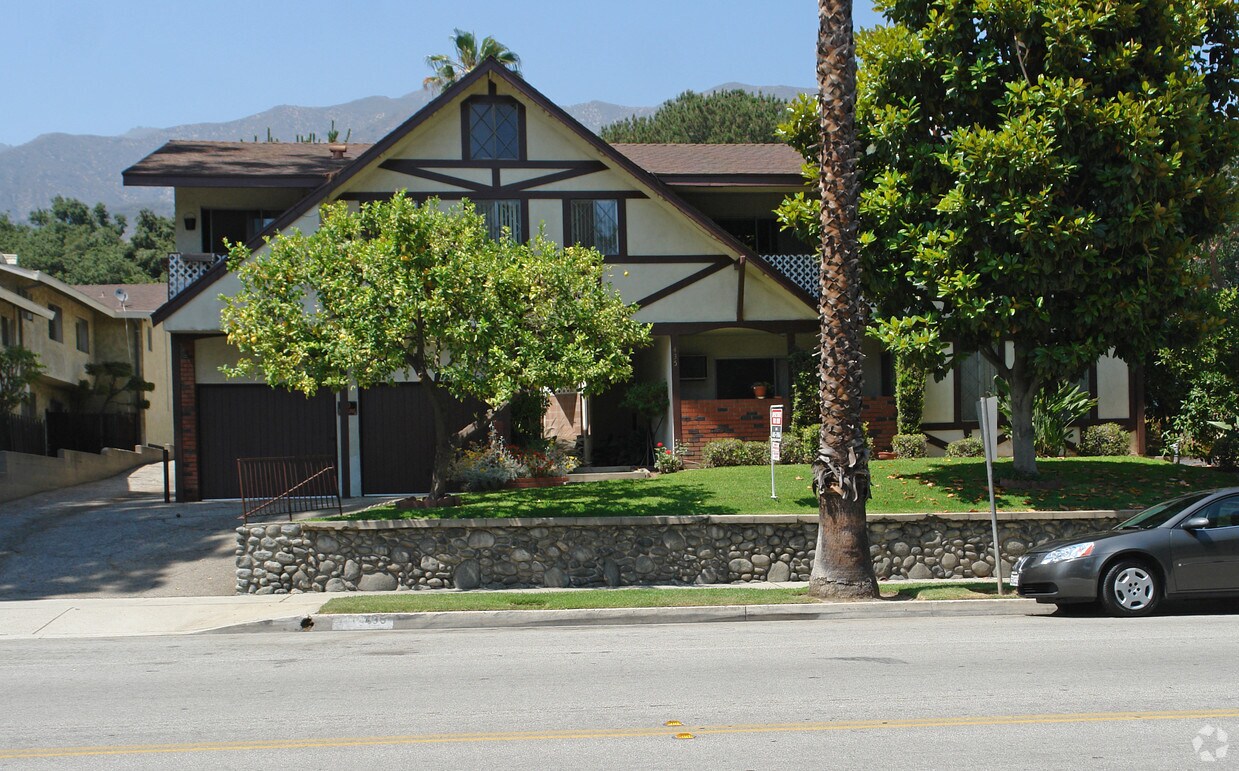 Building Photo - 435 Sierra Madre Blvd