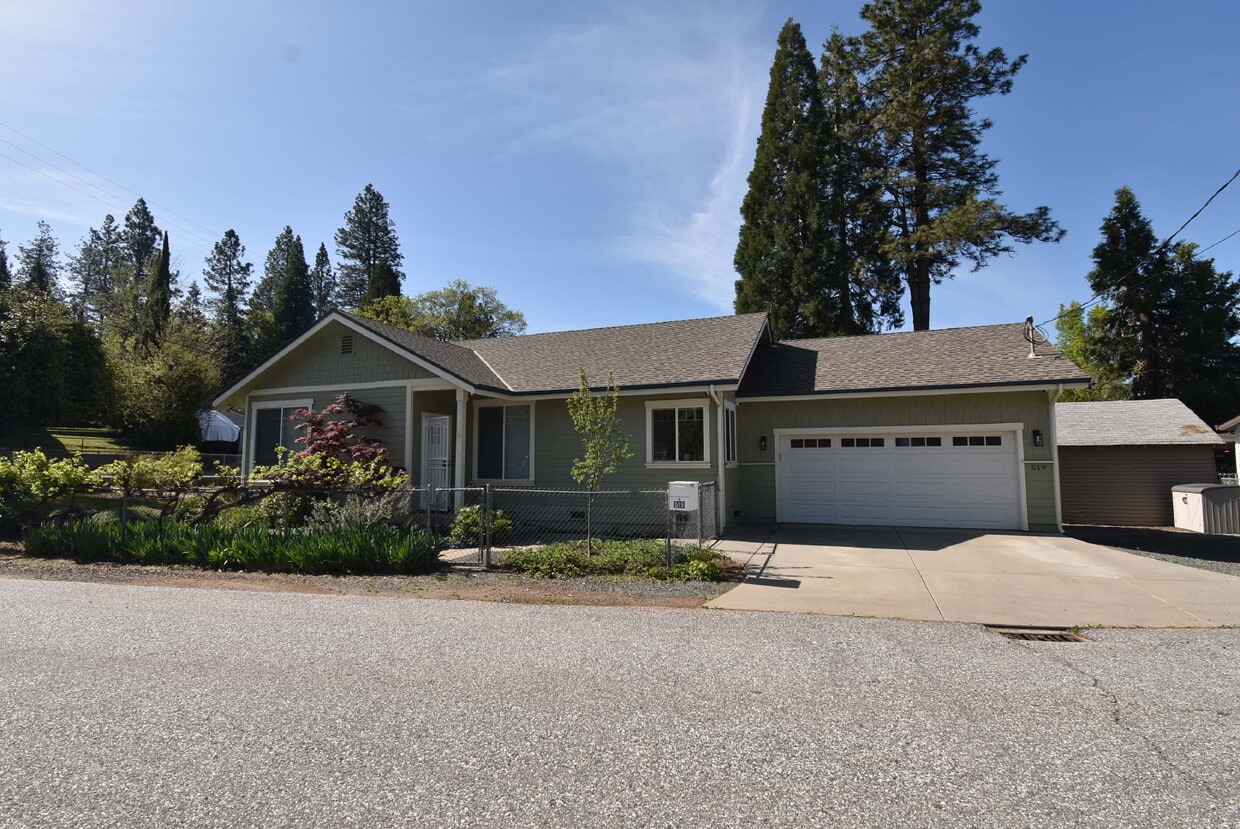 Primary Photo - Desirable Grass Valley Home Close to Park