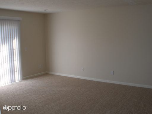Building Photo - 111 Park Hill Ln