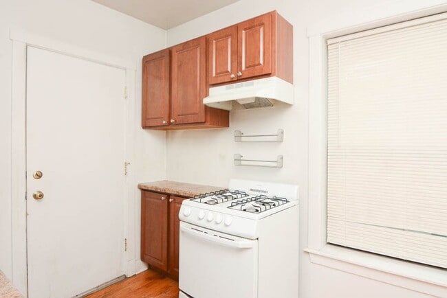 Building Photo - 2617 N Spaulding Ave