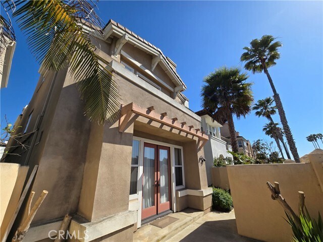 Foto del edificio - 624 Goldenwest St