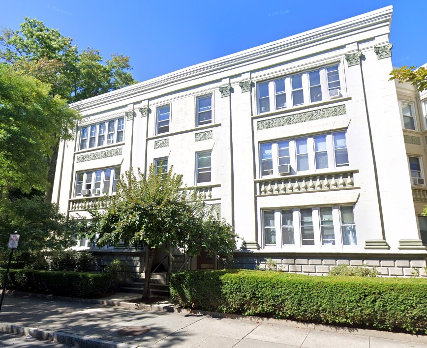 Primary Photo - 324 Saint Paul St