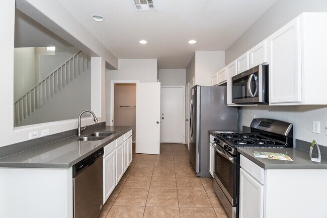 Foto del edificio - 5920 N Victory Point St