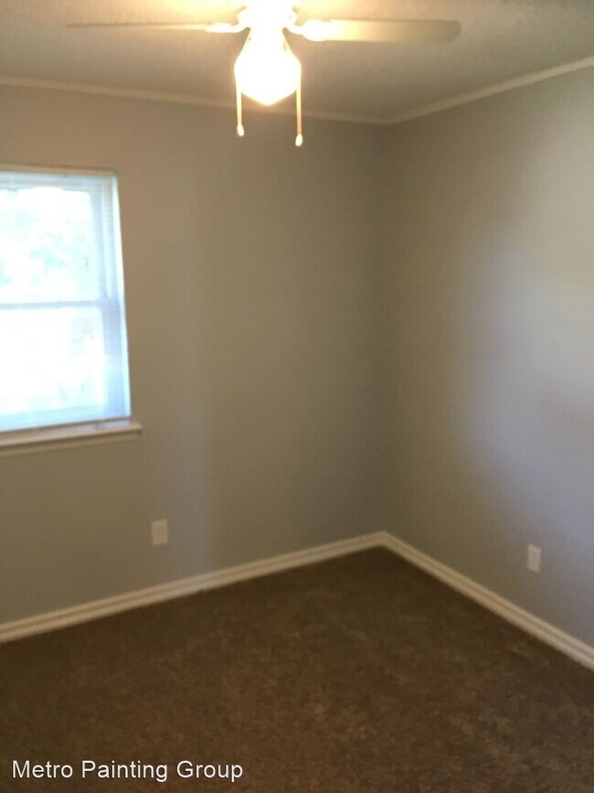 Foto del edificio - 3 br, 1.5 bath House - 6128 SW Park Ave